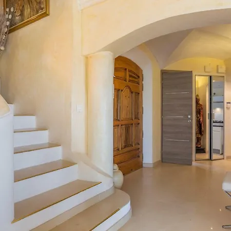 Cocoa Villa *
